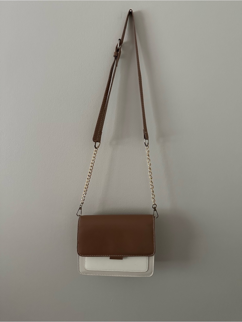 Classic Two-Tone Crossbody Bag in Brown and White